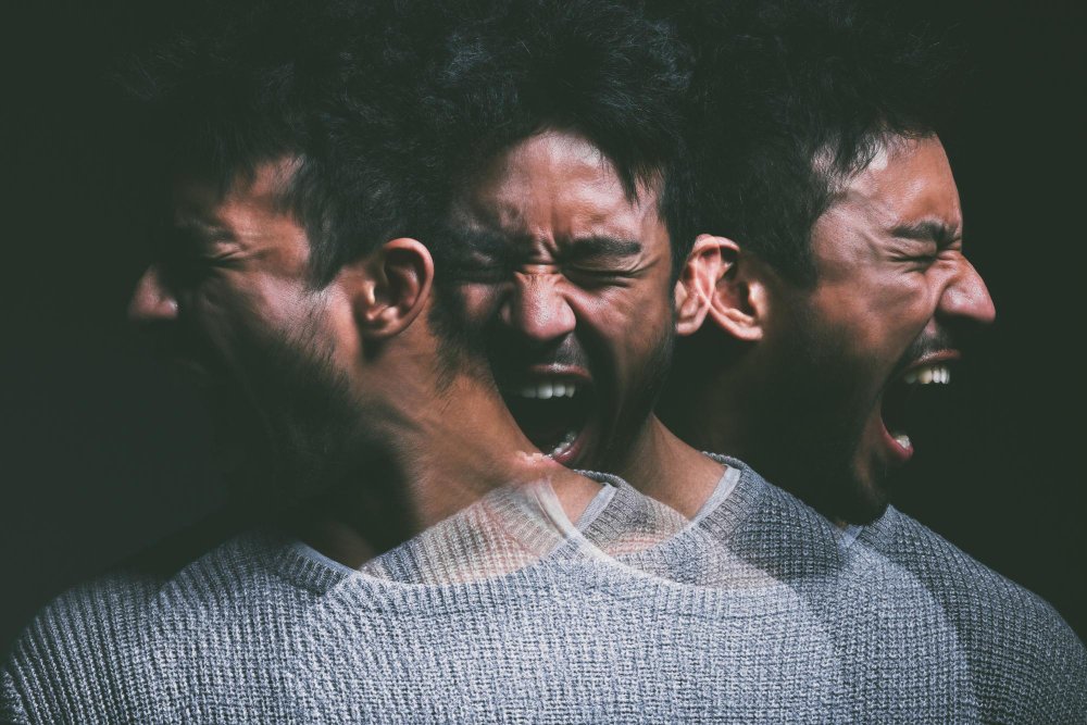 instabilidade emocional intensa e frequente